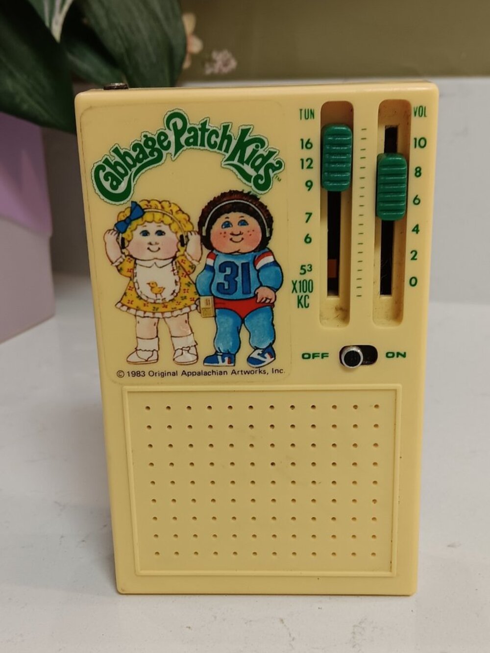 Vintage 1983 Cabbage Patch Kids Portable Radio